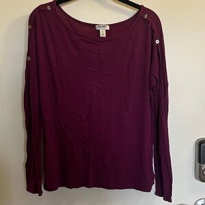 Old Navy Women's Long Sleeve Burgundy Tee